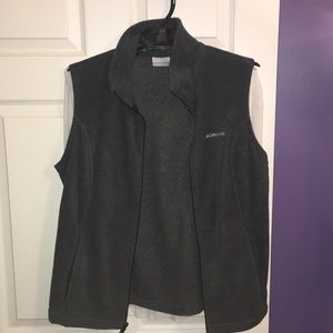 Columbia grey vest